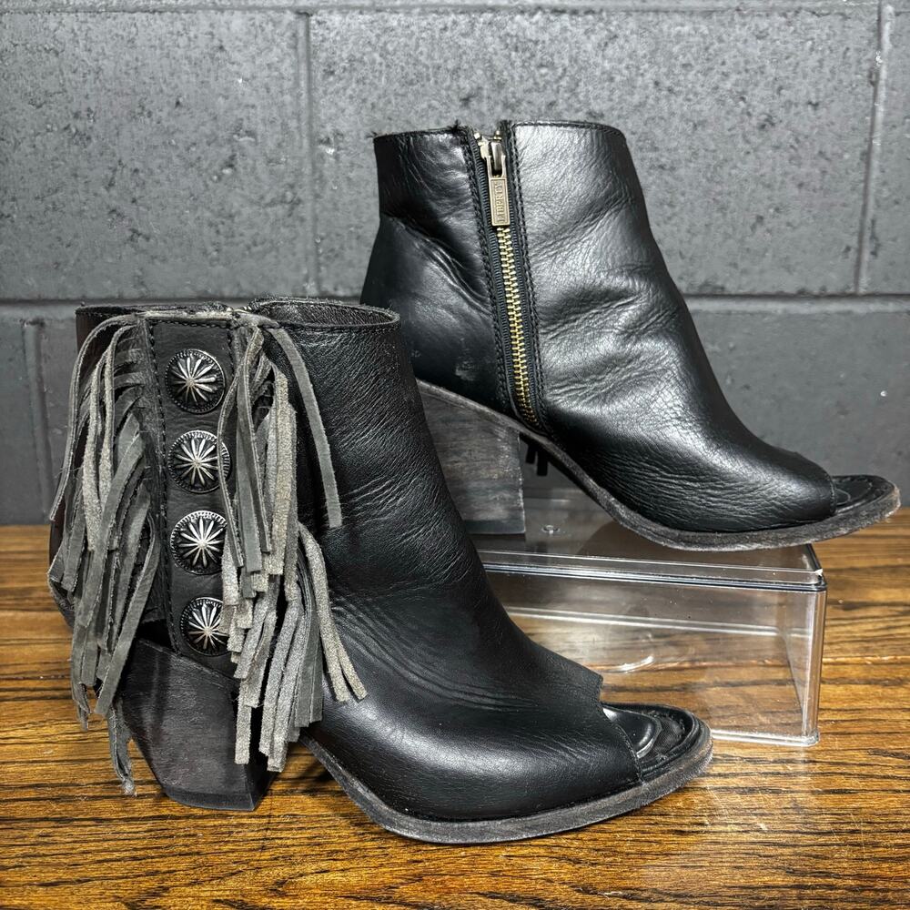 Liberty Black Women’s 8 Black Leather Fringe Concho Peep Toe Ankle Boots Western
